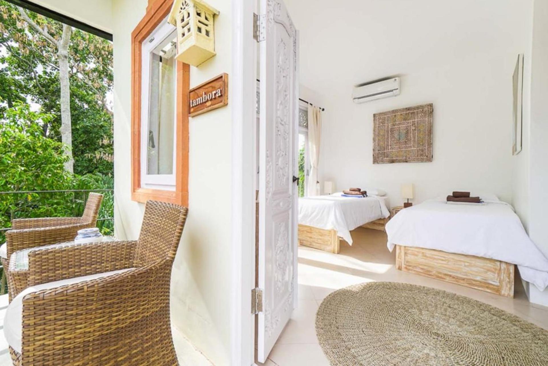 Mondo Surf Village Canggu  Exterior photo